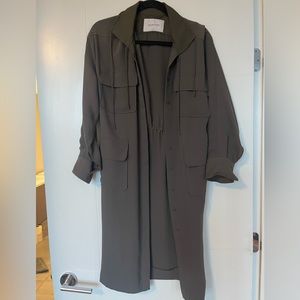 Aritzia Babaton Trench Coat, Size 2, Great condition